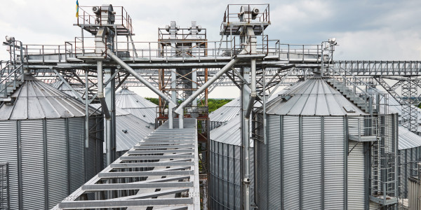 Mecánicos Industriales · Montadores de Estructuras / Maquinaria l' Albi · Inspección y lubricación de piezas móviles