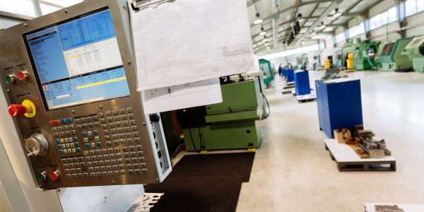 Torneros, Mecanizados, Matriceros, Control Numérico Térmens · Programación de tornos CNC para fabricar piezas en serie