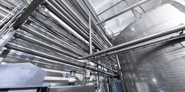 Tuberos · Instalación / Mantenimiento Tuberías Industriales Os de Balaguer · Selección de materiales adecuados (acero inoxidable, cobre, PVC, etc.).